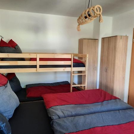 Neu! Geschmackvolle Fewo Lengenfeld Lengenfeld  Extérieur photo