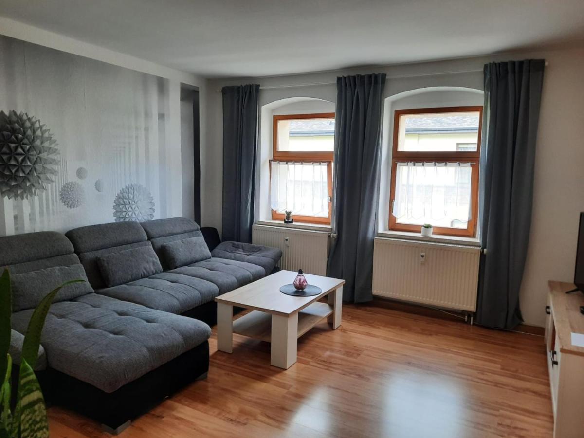 Neu! Geschmackvolle Fewo Lengenfeld Lengenfeld  Extérieur photo