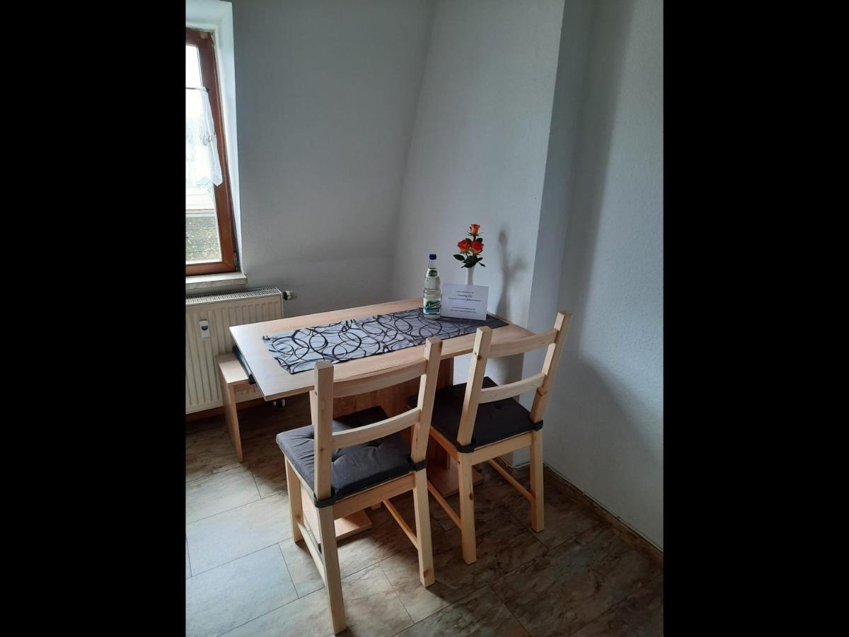 Neu! Geschmackvolle Fewo Lengenfeld Lengenfeld  Extérieur photo