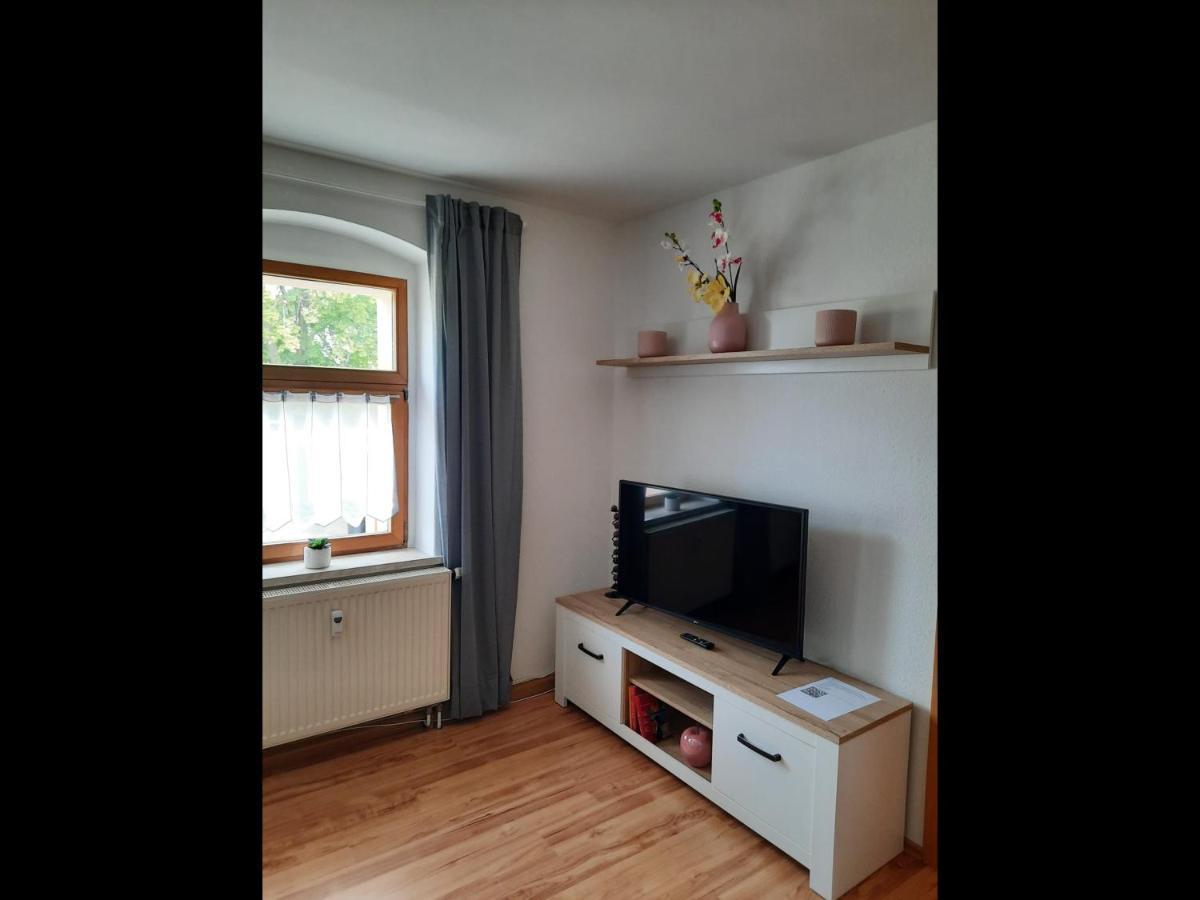 Neu! Geschmackvolle Fewo Lengenfeld Lengenfeld  Extérieur photo